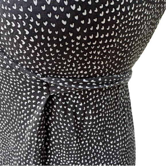 Diane von Furstenberg St. Jude Gray-Blue Heart Patterned Silk Wrap Dress Size 4 - Picture 6 of 16